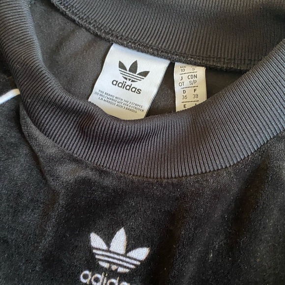 ASOS adidas black velvet crew neck - Picture 5 of 7